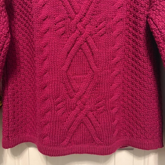 Aran Crafts Merino Wool Sweater Womens Medium Magenta Cable Knit Button Collar - Picture 12 of 14